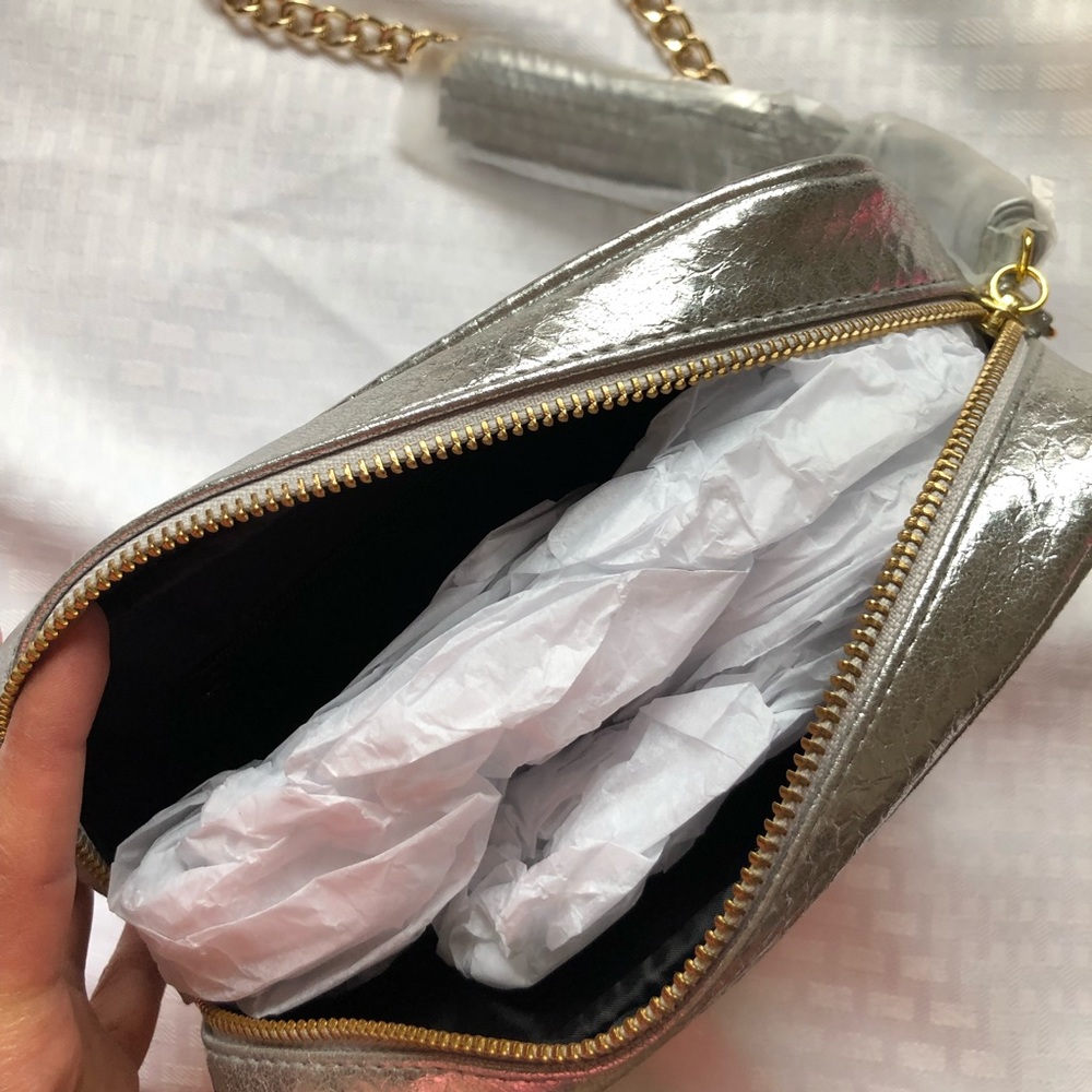 [Victoria’s Secret] Silver Crossbody Purse - Picture 4 of 8